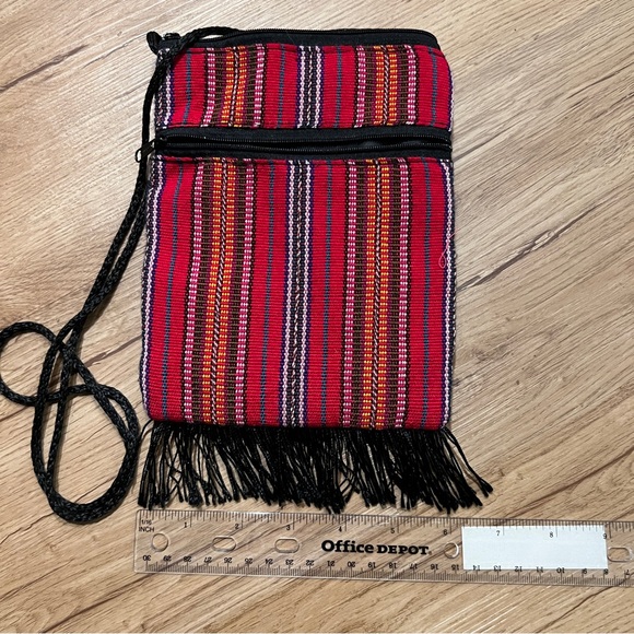Handmade Guatemalan Worry Doll crossbody purse - Picture 3 of 6